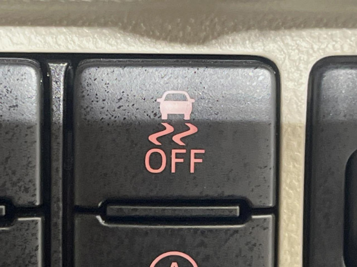 2021 Daihatsu Cast 5BA-LA250S (UW-69f06710a1ef3)[24]