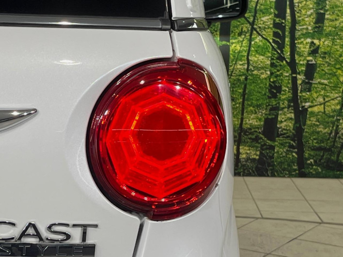 2021 Daihatsu Cast 5BA-LA250S (UW-69f06710a1ef3)[8]