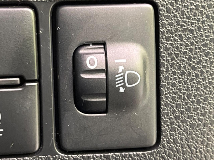 2018 Daihatsu Mira Tocot DBA-LA550S (UW-69f0671584cb5)[13]