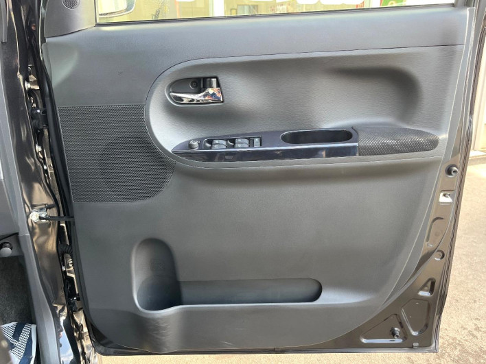 2017 Daihatsu Tanto DBA-LA600S (UW-69f0671a882f7)[28]