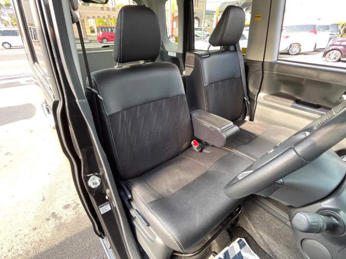 2017 Daihatsu Tanto DBA-LA600S (UW-69f0671a882f7)[23]
