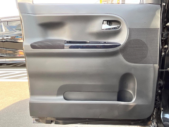 2017 Daihatsu Tanto DBA-LA600S (UW-69f0671a882f7)[27]