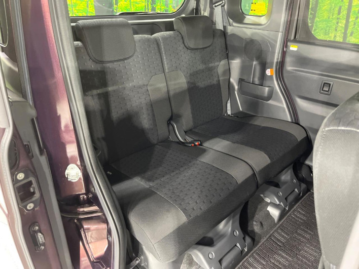 2015 Daihatsu Wake DBA-LA700S (UW-69f067209b18f)[24]