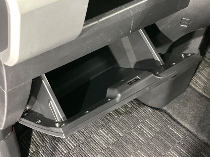 2015 Daihatsu Wake DBA-LA700S (UW-69f067209b18f)[25]