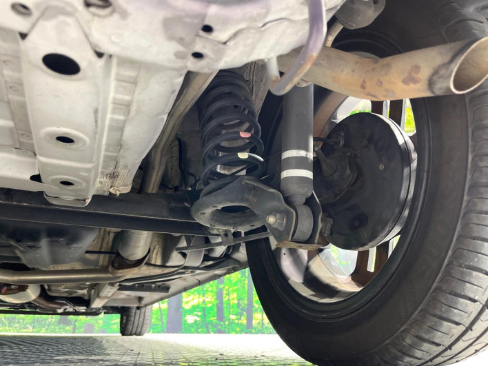 2015 Daihatsu Wake DBA-LA700S (UW-69f067209b18f)[19]