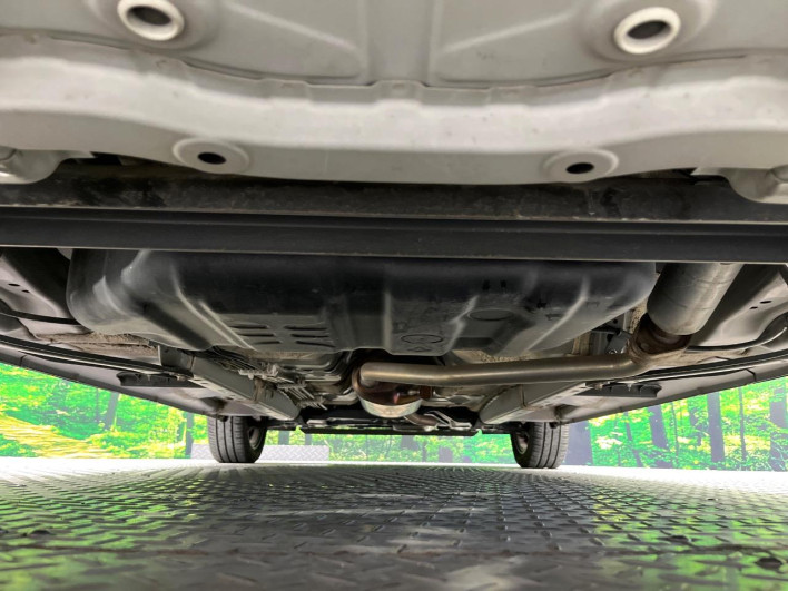 2015 Daihatsu Wake DBA-LA700S (UW-69f067209b18f)[18]