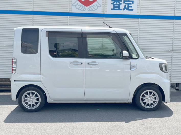 2015 Daihatsu Wake DBA-LA700S (UW-69f06720dadbe)[8]