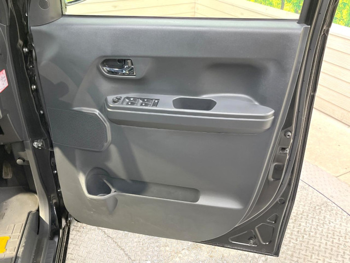 2017 Daihatsu Wake DBA-LA700S (UW-69f06720dbbf9)[22]