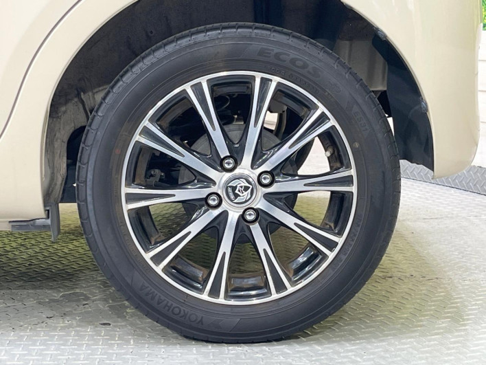 2016 Toyota Passo DBA-M700A (UW-69f0672926b88)[26]