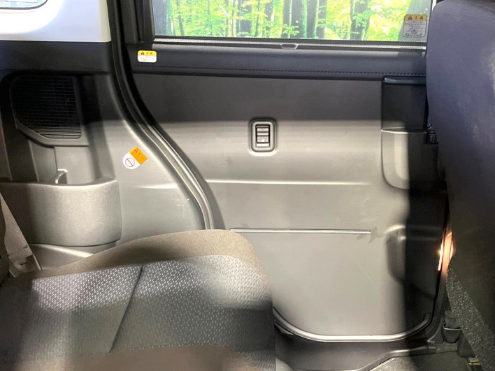 2021 Toyota Roomy 5BA-M900A (UW-69f0672b86d5a)[27]