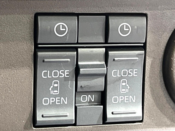 2021 Toyota Roomy 5BA-M900A (UW-69f0672b9f887)[24]