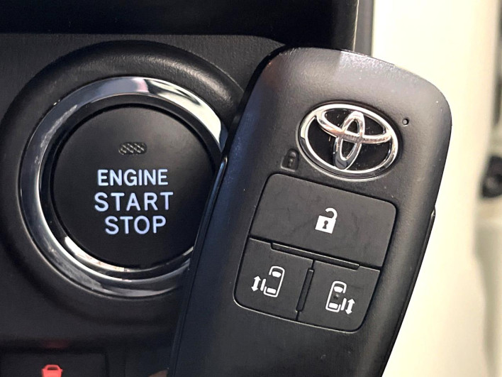 2021 Toyota Roomy 5BA-M900A (UW-69f0672bba9f3)[15]