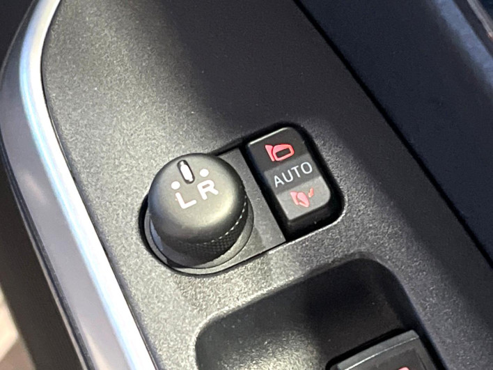 2021 Toyota Roomy 5BA-M900A (UW-69f0672bba9f3)[8]