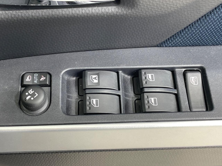 2021 Toyota Roomy 5BA-M900A (UW-69f0672cb182a)[14]