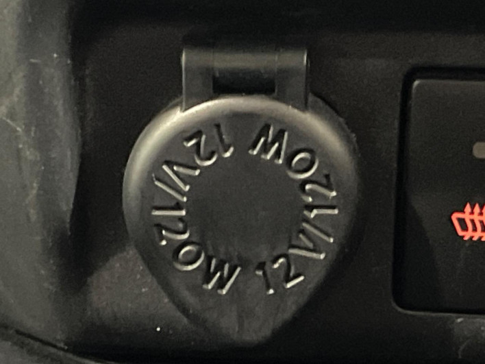 2021 Toyota Roomy 5BA-M900A (UW-69f0672cb182a)[25]