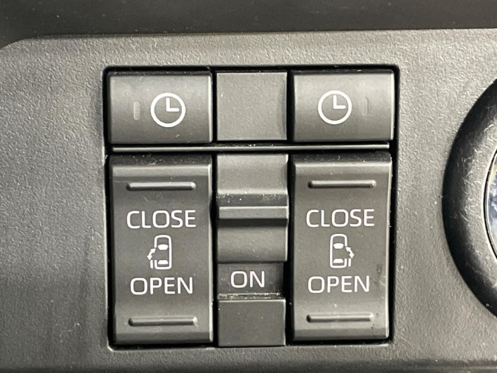 2021 Toyota Roomy 5BA-M900A (UW-69f0672cb182a)[10]