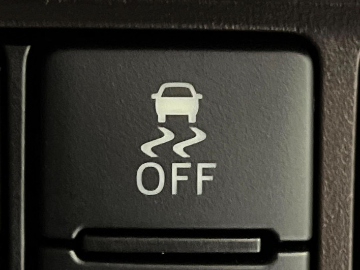 2023 Toyota Roomy 5BA-M900A (UW-69f0672dca167)[25]