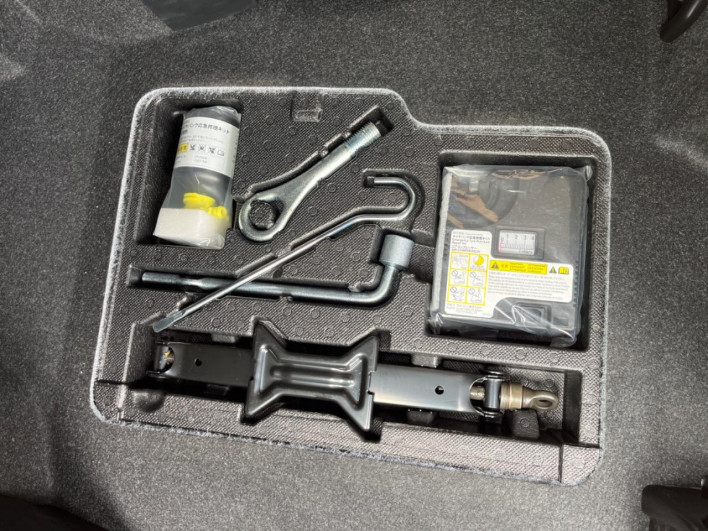 2023 Toyota Roomy 5BA-M900A (UW-69f0672ebe804)[24]