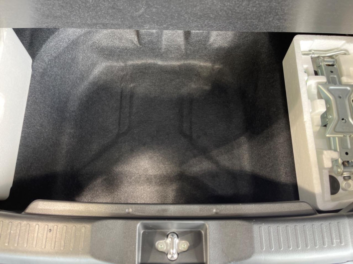 2015 Suzuki Solio DAA-MA36S (UW-69f0672f8f15a)[16]