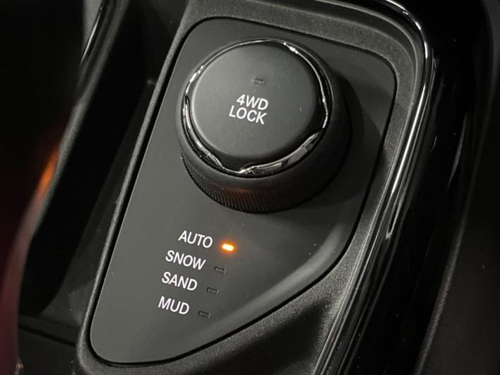 2017 Chrysler Jeep Compass ABA-M624 (UW-69f067349d463)[18]