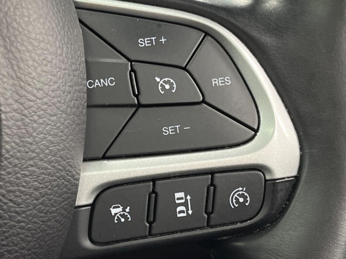 2017 Chrysler Jeep Compass ABA-M624 (UW-69f067349d463)[23]