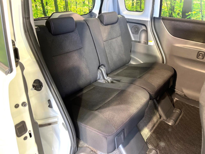 2011 Suzuki Palette SW DBA-MK21S (UW-69f06739db5f9)[24]