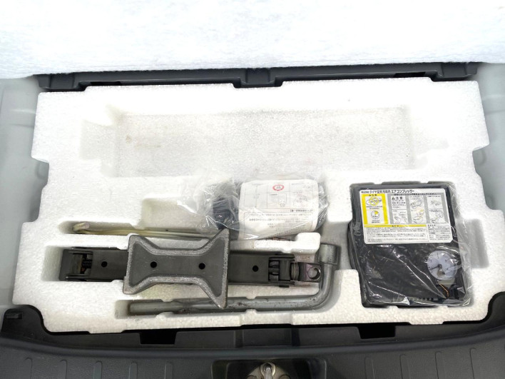 2014 Suzuki Spacia Custom DBA-MK32S (UW-69f0673bc7a13)[21]