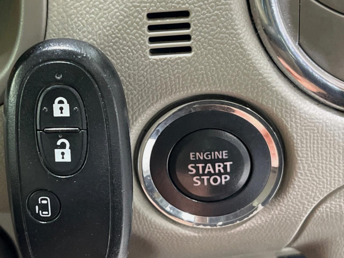 2013 Nissan Roox DBA-ML21S (UW-69f06741a1557)[21]