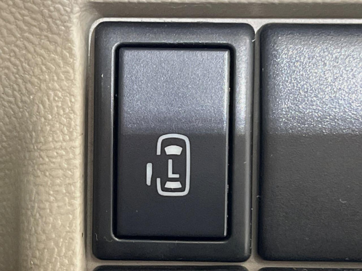 2013 Nissan Roox DBA-ML21S (UW-69f06741a1557)[23]