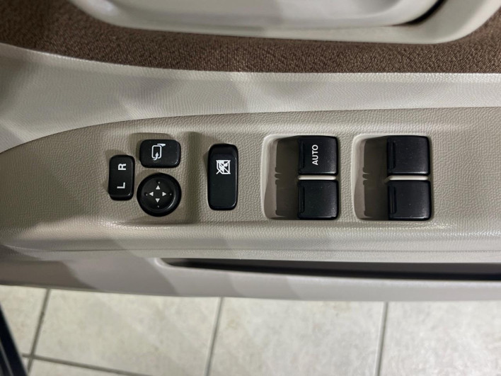 2013 Nissan Roox DBA-ML21S (UW-69f06741a1557)[18]