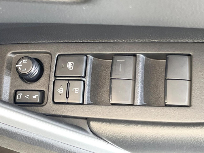 2025 Toyota Corolla Cross 4BA-MXGA10 (UW-69f0675722d3a)[13]