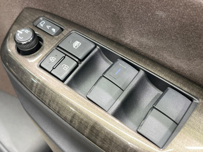 2021 Toyota Yaris Cross 5BA-MXPB10 (UW-69f0675803d80)[8]