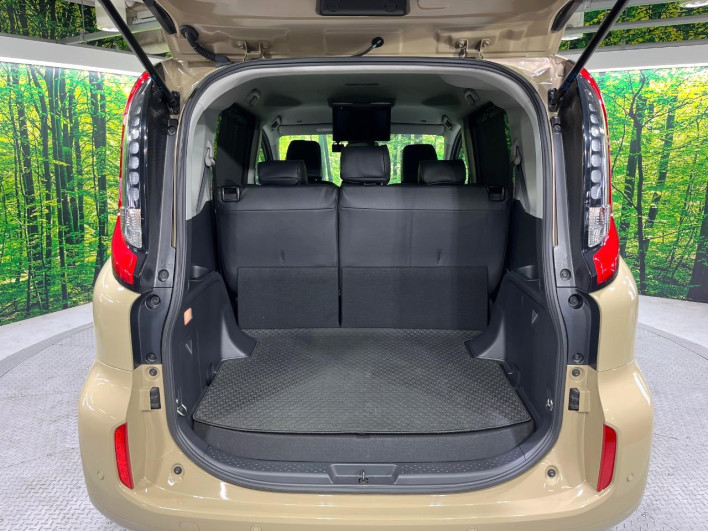 2023 Toyota Sienta 5BA-MXPC10G (UW-69f0675887fb7)[12]