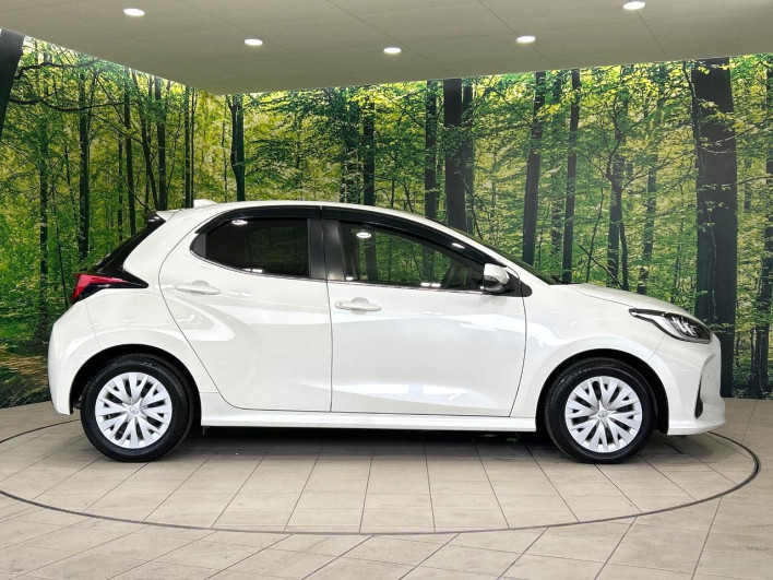 2020 Toyota Yaris 6AA-MXPH10 (UW-69f067588d21a)[9]