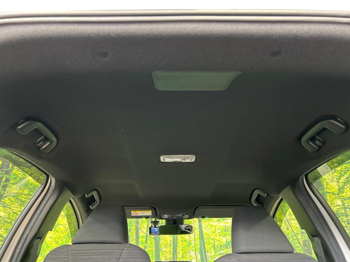 2020 Toyota Yaris 6AA-MXPH10 (UW-69f067588d21a)[28]