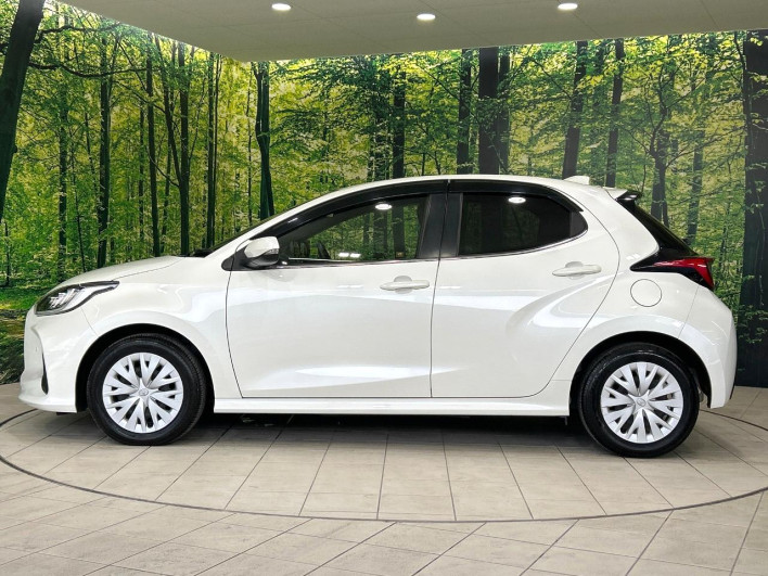 2020 Toyota Yaris 6AA-MXPH10 (UW-69f067588d21a)[5]