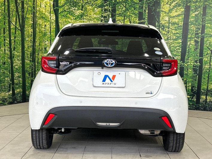 2020 Toyota Yaris 6AA-MXPH10 (UW-69f067588d21a)[7]