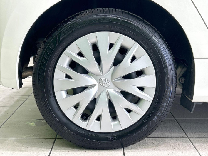 2020 Toyota Yaris 6AA-MXPH10 (UW-69f067588d21a)[22]