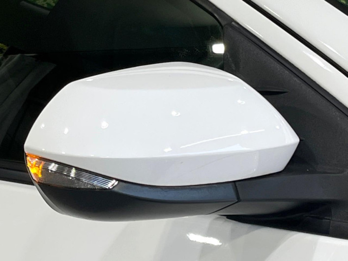 2021 Toyota Yaris 6AA-MXPH10 (UW-69f06758d91bd)[8]