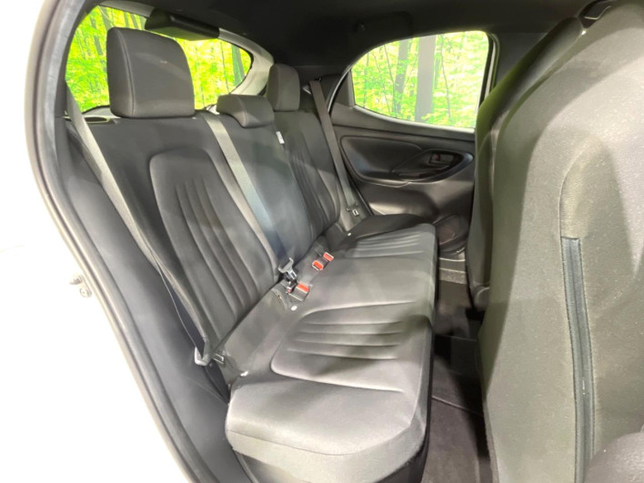 2021 Toyota Yaris 6AA-MXPH10 (UW-69f06758d91bd)[10]