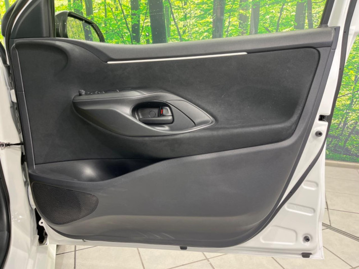 2023 Toyota Yaris 6AA-MXPH10 (UW-69f06759912da)[27]