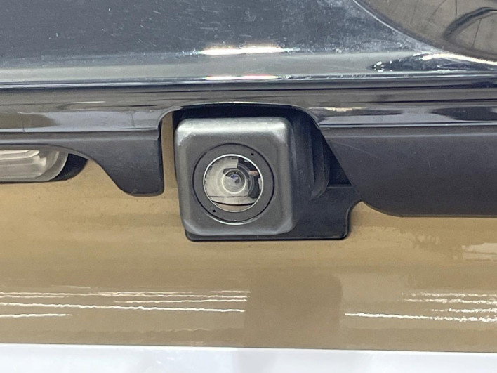 2021 Toyota Yaris Cross 6AA-MXPJ10 (UW-69f0675ab7aae)[23]