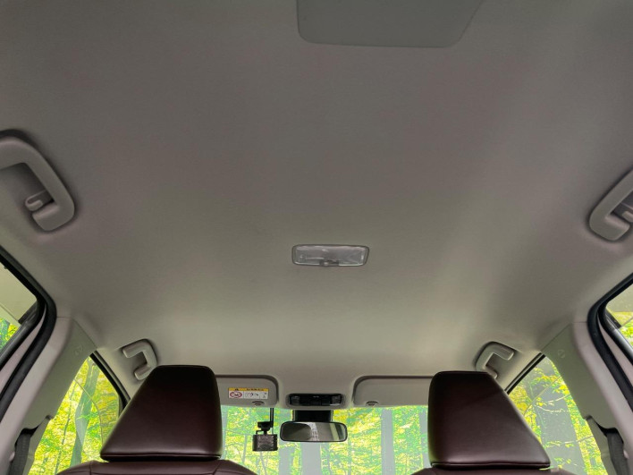 2021 Toyota Yaris Cross 6AA-MXPJ10 (UW-69f0675ad706c)[29]