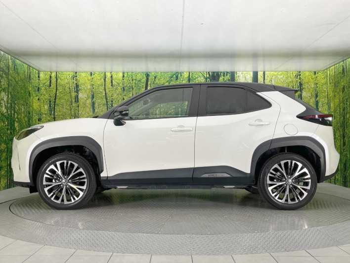 2022 Toyota Yaris Cross 6AA-MXPJ10 (UW-69f0675aef30d)[25]