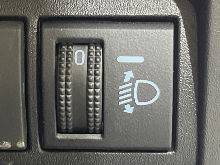 2023 Toyota Yaris Cross 6AA-MXPJ10 (UW-69f0675bbae82)[25]