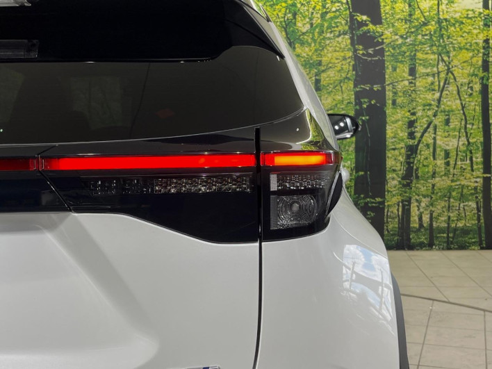 2023 Toyota Yaris Cross 6AA-MXPJ10 (UW-69f0675bbae82)[8]