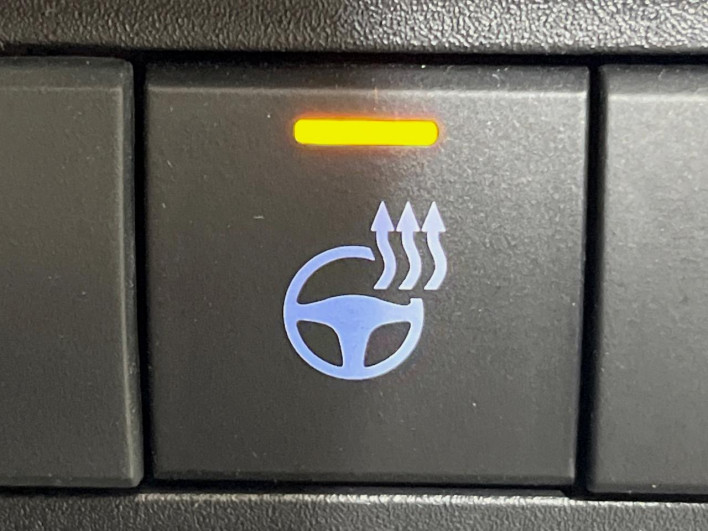 2023 Toyota Yaris Cross 6AA-MXPJ10 (UW-69f0675bbae82)[27]