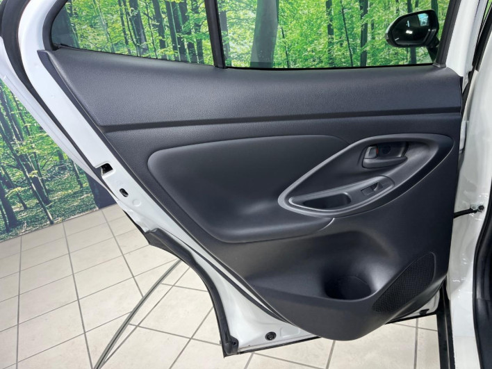 2021 Toyota Yaris Cross 6AA-MXPJ15 (UW-69f0675cf3145)[21]