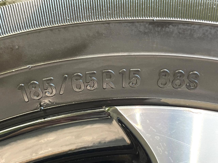 2022 Toyota Sienta 6AA-MXPL10G (UW-69f0675f2d6ef)[14]