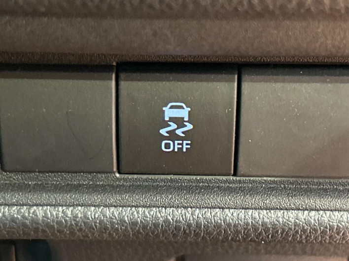 2023 Toyota Sienta 6AA-MXPL10G (UW-69f0675f6b15b)[6]